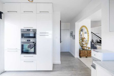 4 bedrooms House in Tala, Cyprus No. 76247 12