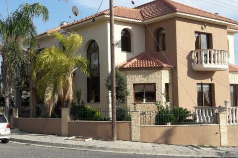 4 chambres House à Kolossi, Cyprus No. 82448 3