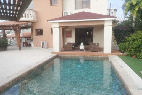 4 chambres House à Kolossi, Cyprus No. 82448 2