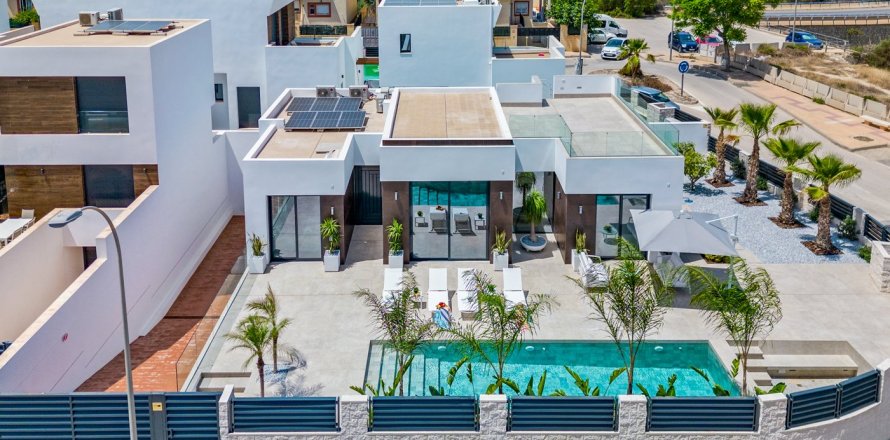 4 bedrooms Villa in El Campello, Spain No. 111748
