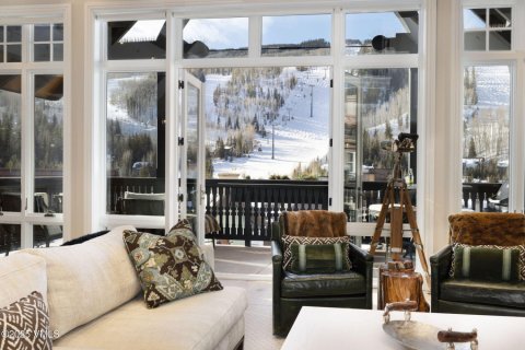 5 bedrooms Condo  in Vail, USA No. 84659 3