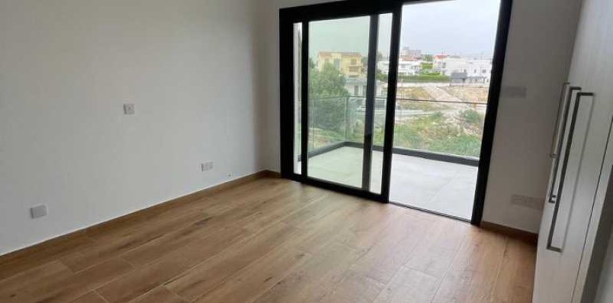 3 chambres House à Episkopi, Cyprus No. 101158