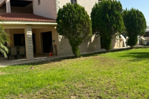 4 bedrooms Villa in Agios Athanasios, Cyprus No. 84450 1