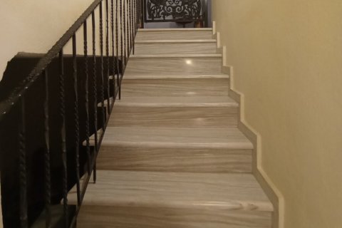 Дом с 6 спальнями в Термаикос, Греция №107846 16