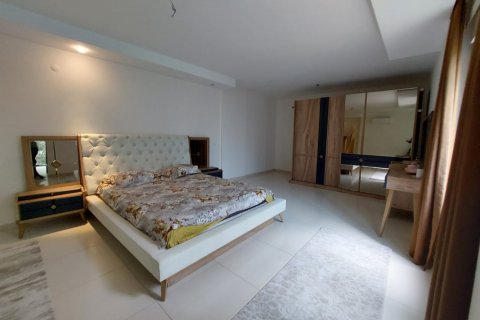 4 bedrooms Penthouse in Tri Phuong, Vietnam No. 14183 11