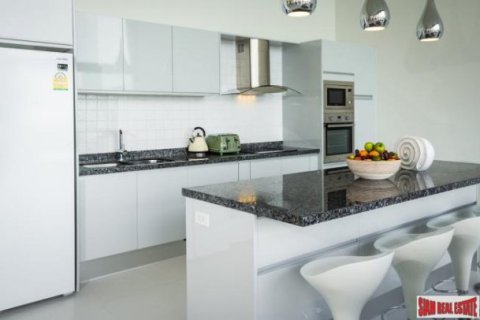 4 bedrooms Villa in Surat Thani, Thailand No. 96586 2