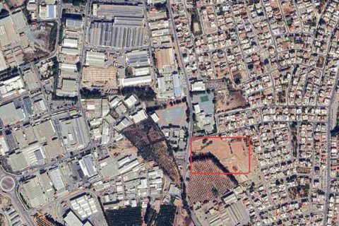 4014m² Land in Kato Polemidia, Cyprus No. 81102 1