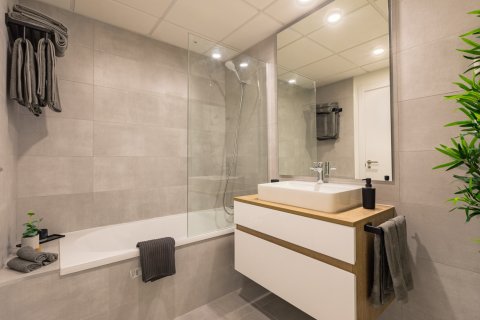 3 bedrooms Penthouse in Dinh An, Vietnam No. 27408 6