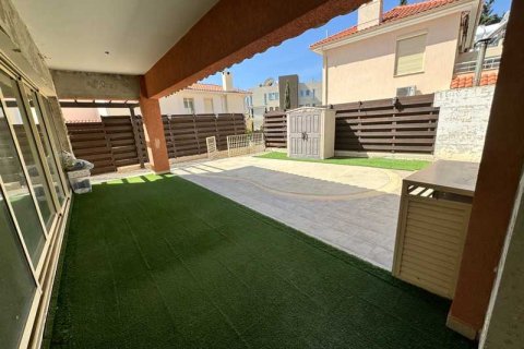 4 chambres Villa à Pyrgos, Cyprus No. 63539 11