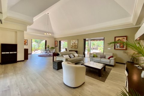 5 bedrooms Villa in Tamarin, Mauritius No. 60975 15