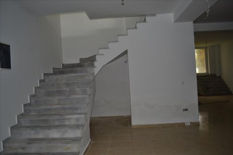 470m² Commercial property en Thermi, Greece No. 59993 5