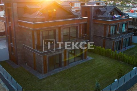 5 bedrooms Villa in Cho Vam, Vietnam No. 14447 3