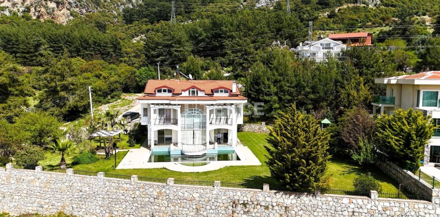 5 chambres Villa à Fethiye, Turkey No. 112792