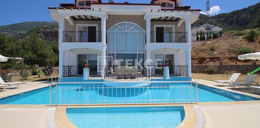5 dormitorios Villa en Fethiye, Turkey No. 112792