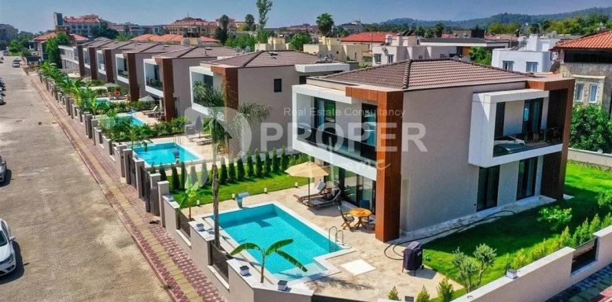 5 rooms Villa in Antalya, Turkey No. 10826