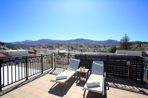 2 bedrooms House in Heraklion, Greece No. 77073 5