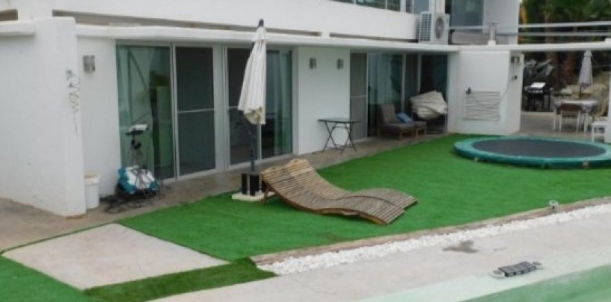 6 dormitorios Villa en Alicante, Spain No. 110621