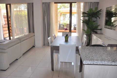 3 bedrooms Maisonette in Germasogeia, Cyprus No. 101728 5