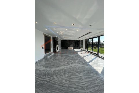 6 bedrooms Villa in An Thach Trung, Vietnam No. 20225 9