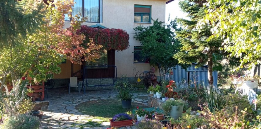 Studio House in Thessaloniki, Greece No. 112954