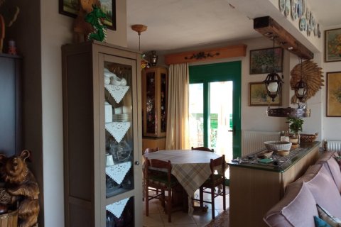 240m² House in Thessaloniki, Greece No. 112954 7