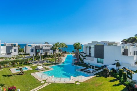 4 dormitorios Townhouse en Estepona, Spain No. 27597