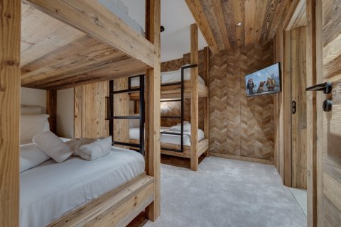 5 bedrooms Apartment in Val-d'Isere, France No. 99407 11