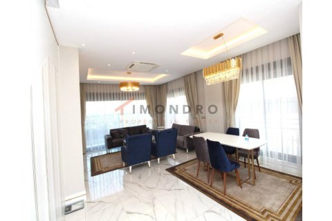 4 bedrooms Villa in Tan Xuan, Vietnam No. 17231 12