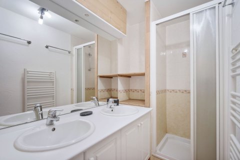 4 bedrooms House in Les Belleville, France No. 100064 8