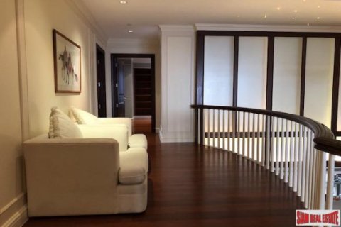 4 bedrooms Duplex in Bangkok, Thailand No. 96196 5