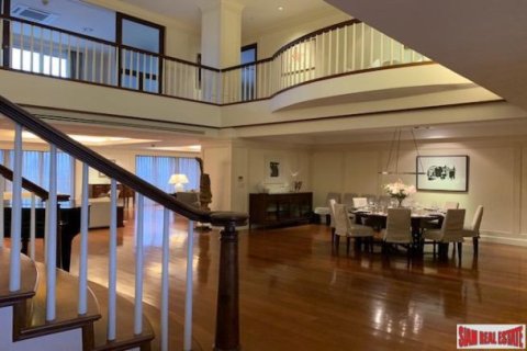 4 bedrooms Duplex in Bangkok, Thailand No. 96196 18