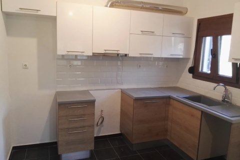 2 bedrooms House in Thermi, Greece No. 122010 11