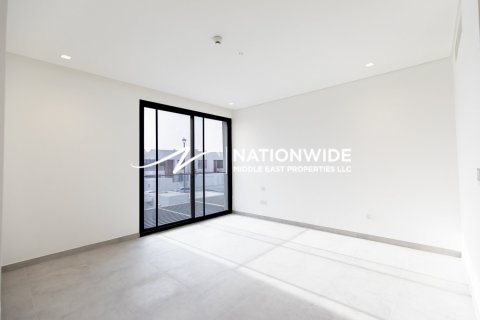 5 bedrooms Villa in Binh Duong, Vietnam No. 90927 15