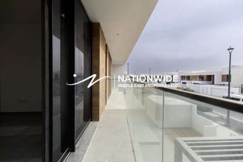 5 bedrooms Villa in Binh Duong, Vietnam No. 90927 5