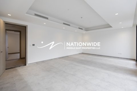 5 bedrooms Villa in Binh Duong, Vietnam No. 90927 11