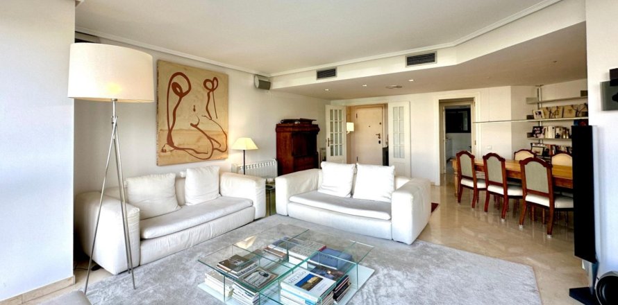 4 bedrooms Apartment in Quynh Tan, Vietnam No. 110737