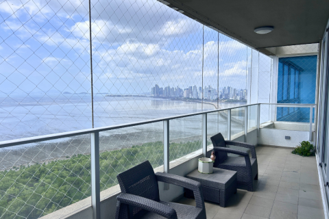 3 bedrooms Apartment in Panama City, Panama No. 124155 2