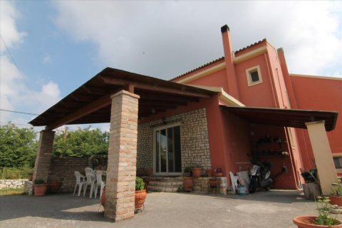 4 bedrooms Villa in Corfu, Greece No. 104955 1