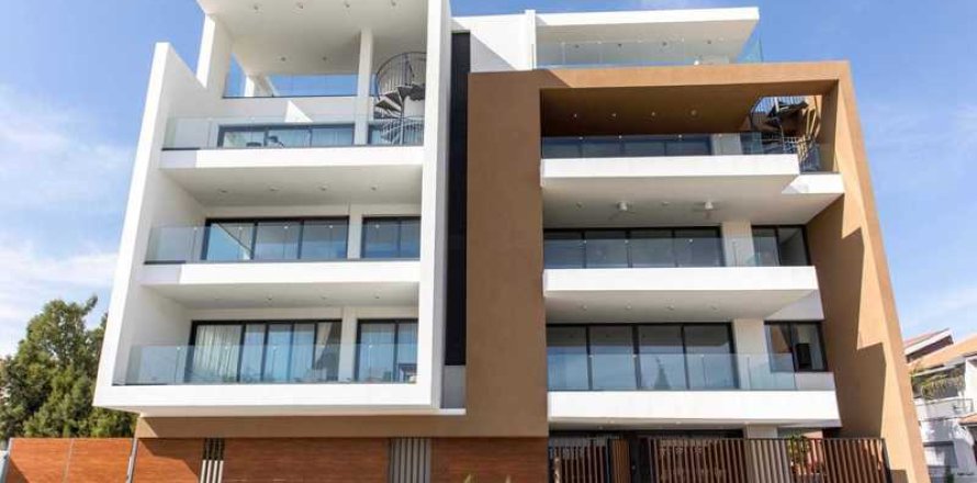 3 dormitorios Penthouse en Agios Athanasios, Cyprus No. 32268