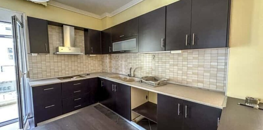 3 bedrooms Apartment in Thessaloniki, Greece No. 113309