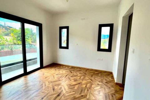 Дом с 3 спальнями в Пиргос, Кипр №101084 9