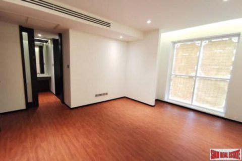 4 bedrooms Apartment in Bangkok, Thailand No. 97207 20