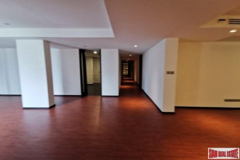 4 bedrooms Apartment in Bangkok, Thailand No. 97207 14