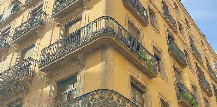 9 bedrooms Commercial property in Hai Chau, Vietnam No. 117877