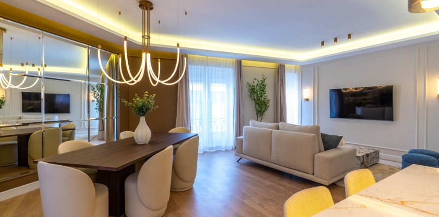 2 bedrooms Apartment in Madrid, Spain No. 125170