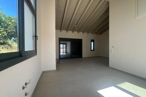 5 bedrooms House in Nea Makri, Greece No. 107649 12