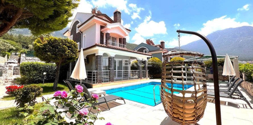 3 dormitorios Villa en Fethiye, Turkey No. 124129