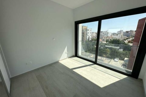 2 bedrooms Apartment in Limassol, Cyprus No. 70830 6