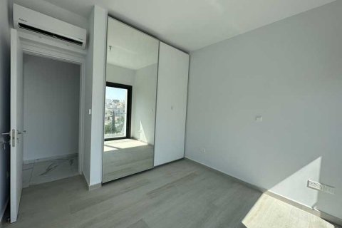 2 bedrooms Apartment in Limassol, Cyprus No. 70830 4
