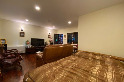 6 bedrooms House in Chiang Mai, Thailand No. 2584 3